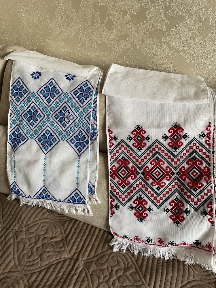 Рушник вишитий, весільний.домоткане полотно.