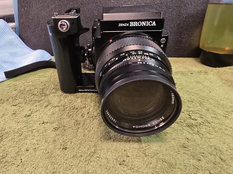 ZENZA BRONICA ETRS średnioformatowy aparat analogowy + teleobiektyw.