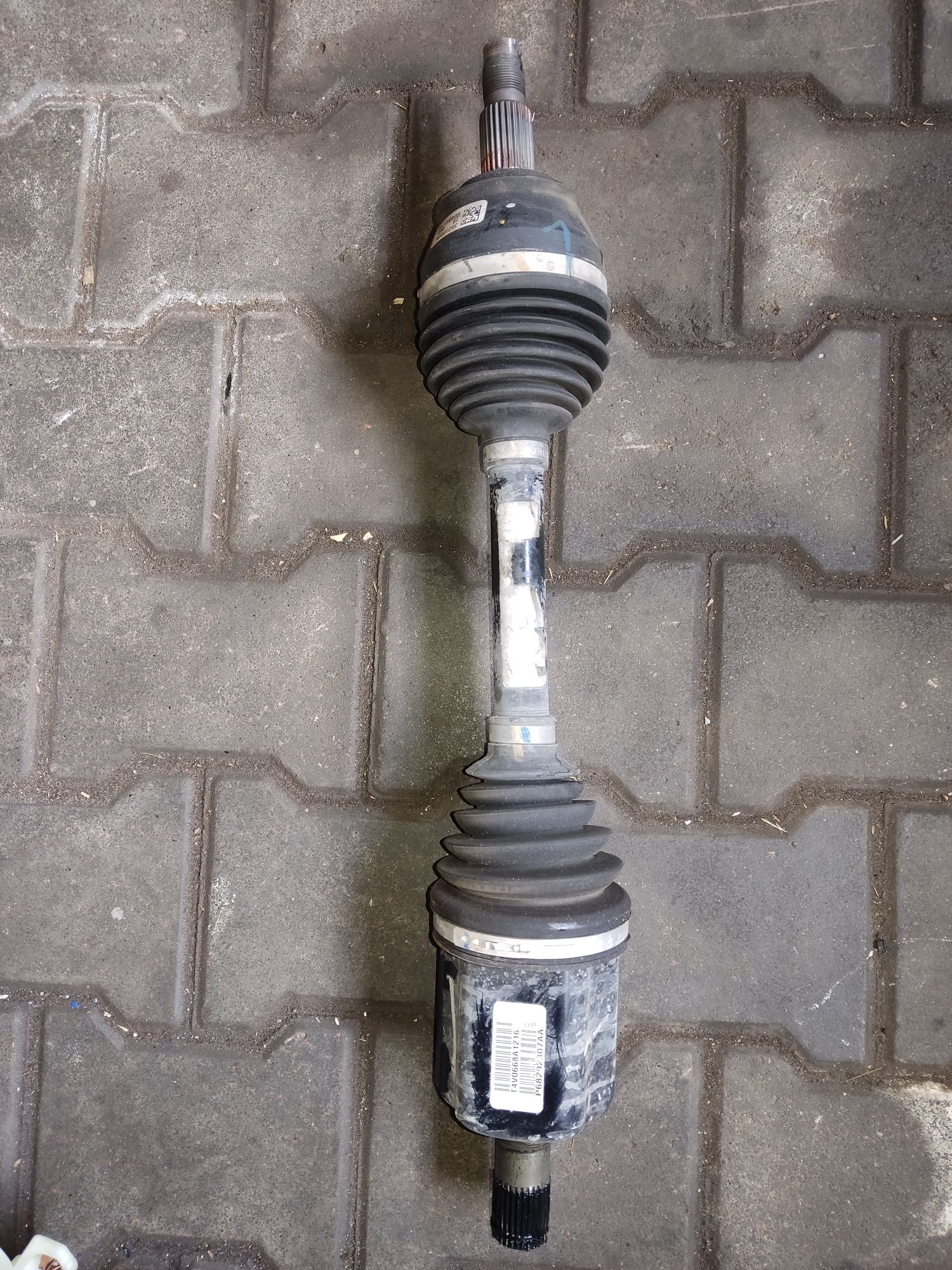Полуось P52123739AС 68238841AD Jeep Cherokee 4-22 Compass ll Renegade