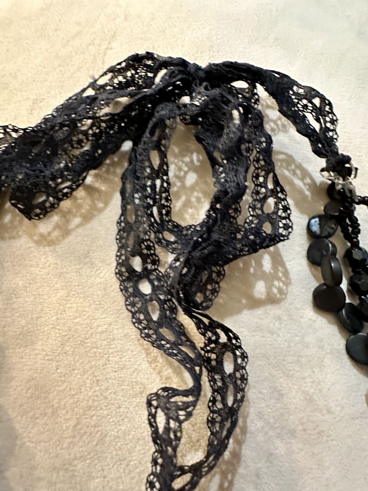 Conjunto de dois colares pretos