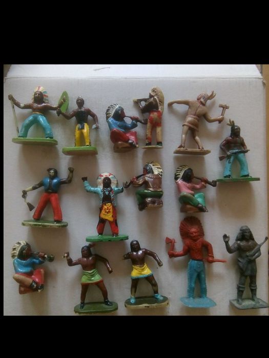 PRL - Żołnierzyki - Indianie i kowboje. Spora kolekcja. lata 70-te.