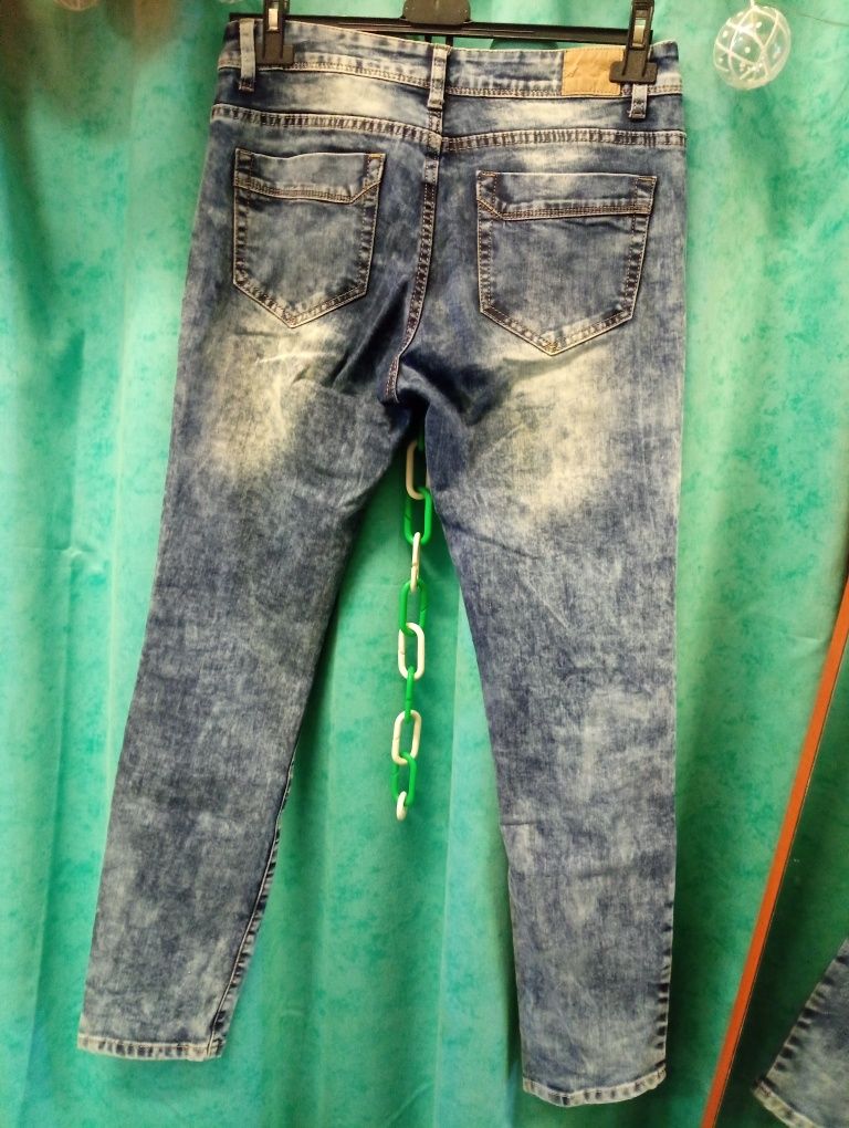 Spodnie jeans przecierane rurki skinny L