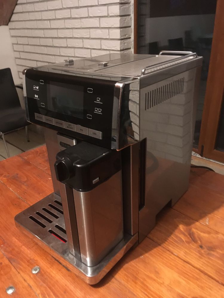 Delonghi PrimaDonna Exclusive ESAM 6900.M