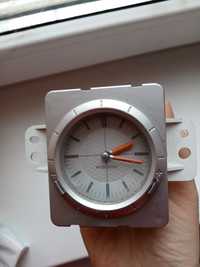 Часы Mitsubishi с разборки