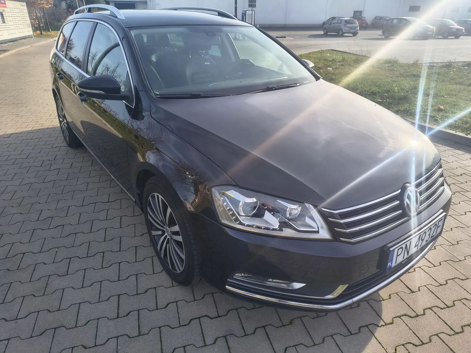 Volkswagen Passat FV23%, 2.0 tdi kombi manual, skóry, webasto, elektr.hak, kamera, 2xALU