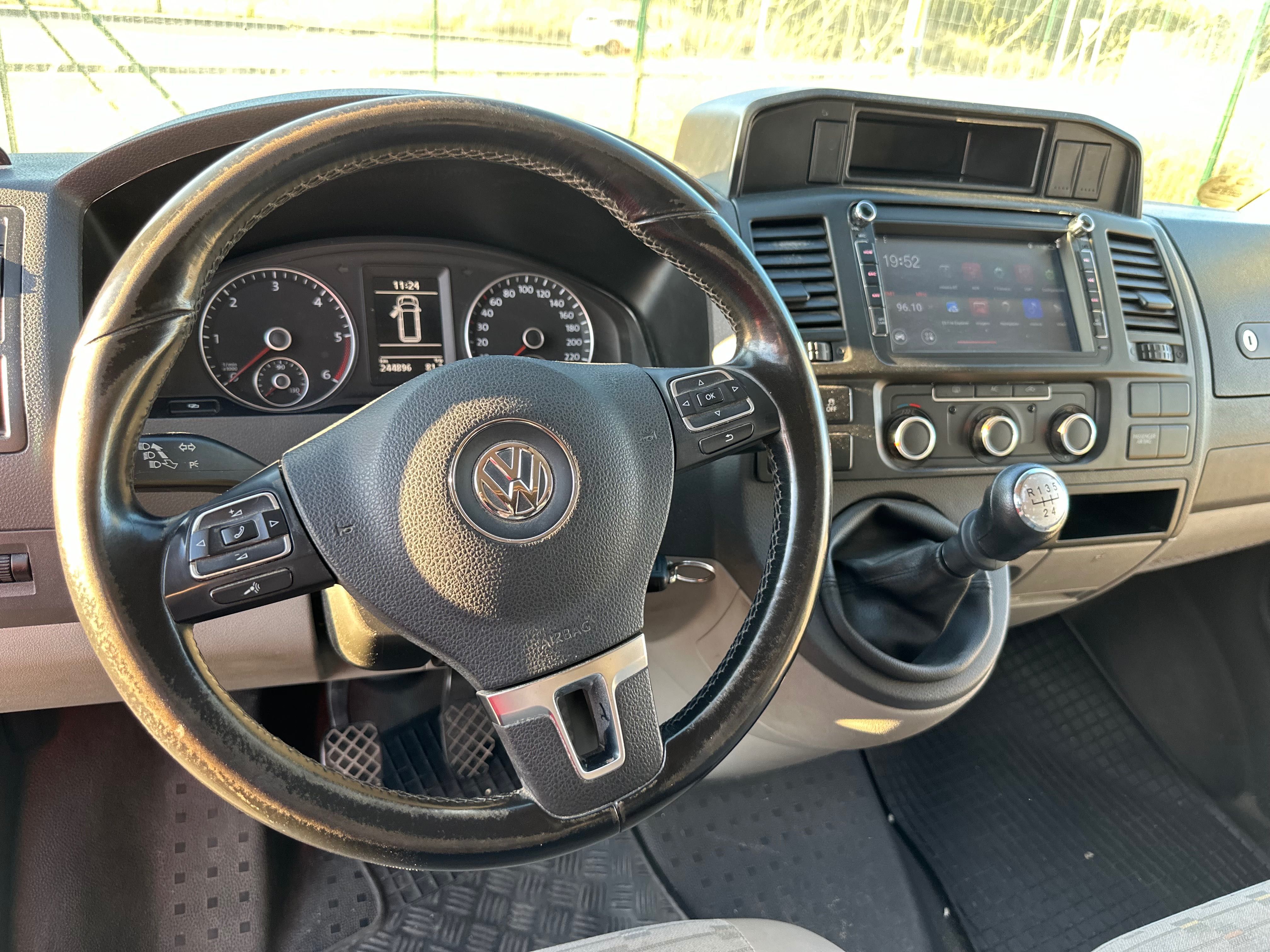 Campervan T5 (Transformação NOVA,Especial Dormitório)
