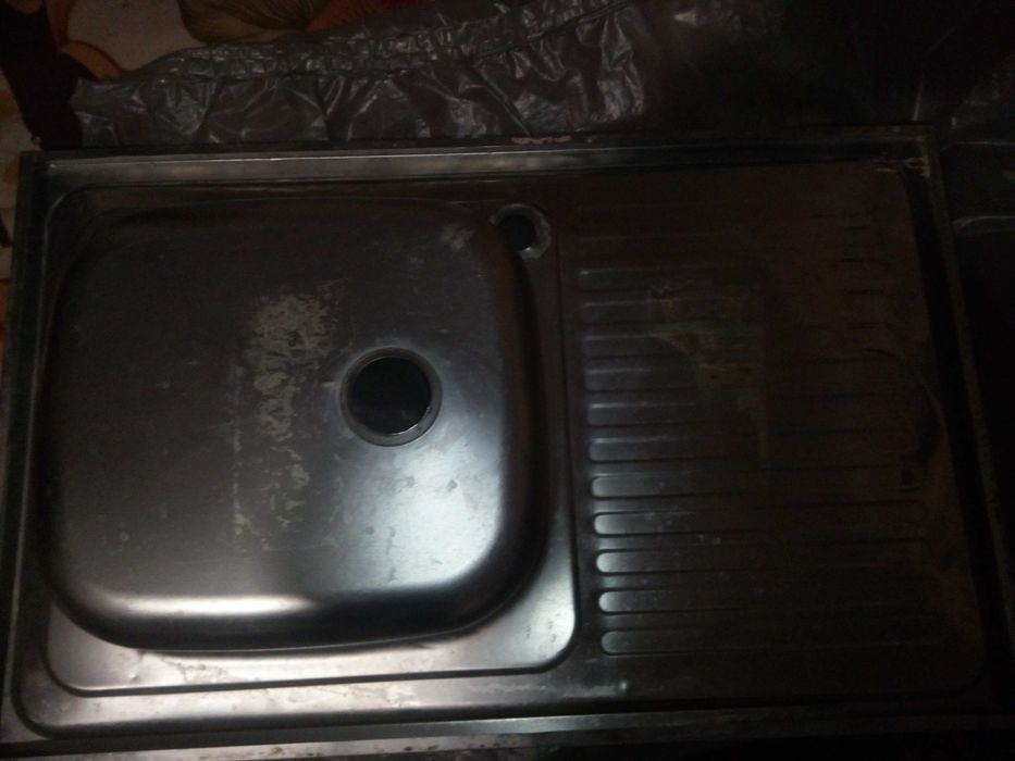 Умивальнік нержавейка.Дліна-80см,Ширина-50см.