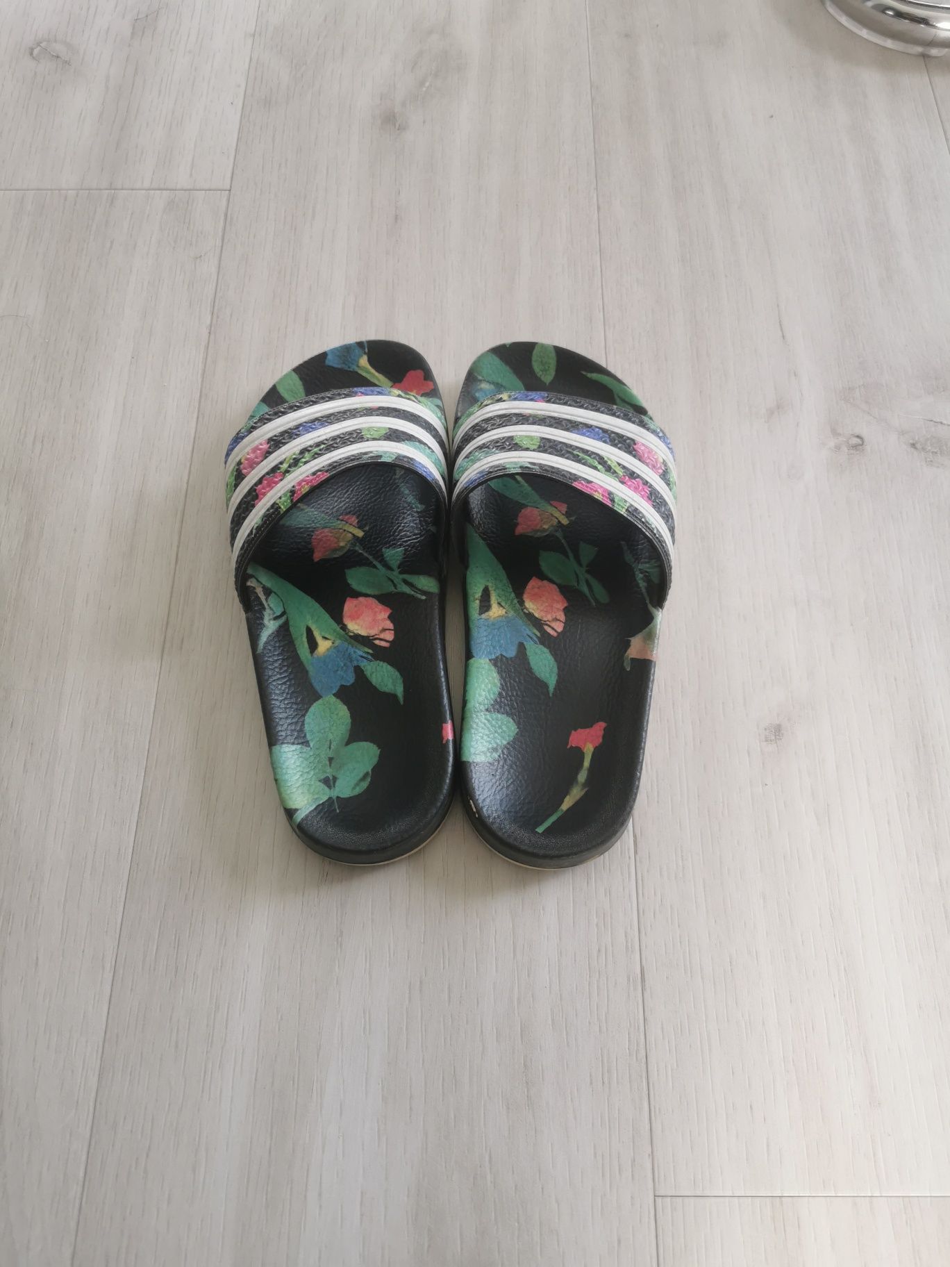 Klapki adidas damskie