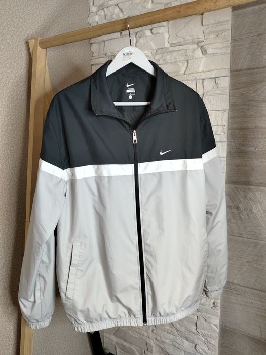 Чоловіча оригінальна куртка вітровка Nike L