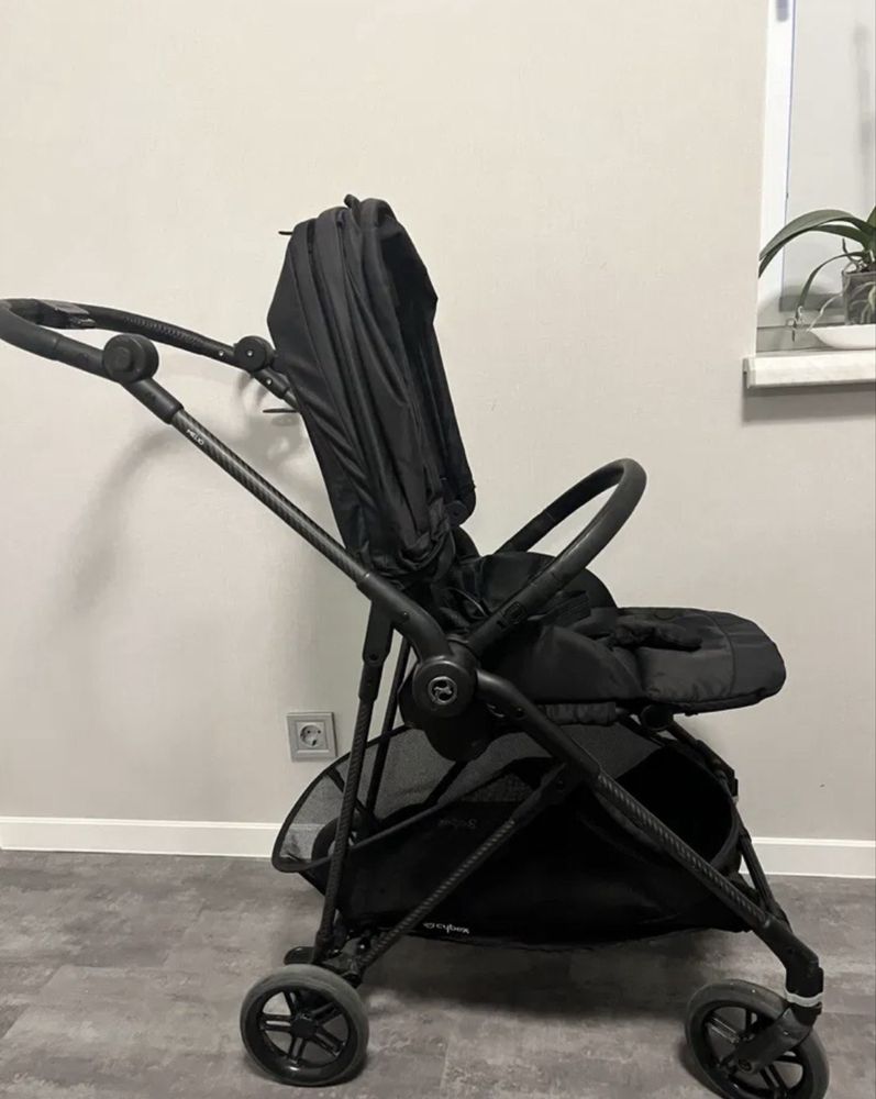 Коляска Cybex Melio Carbon