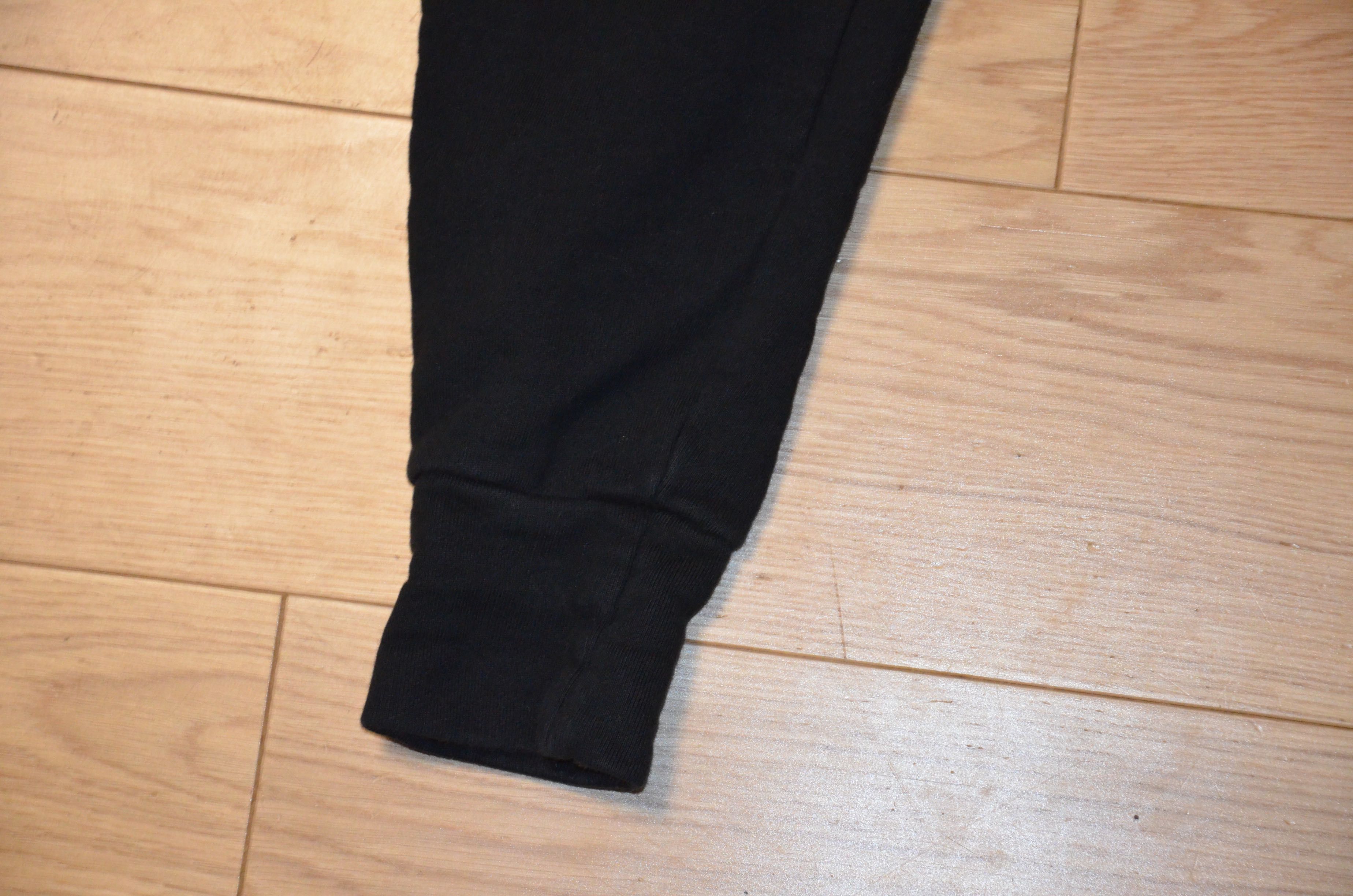 Calvin Klein  spodnie  dresowe czarne XS