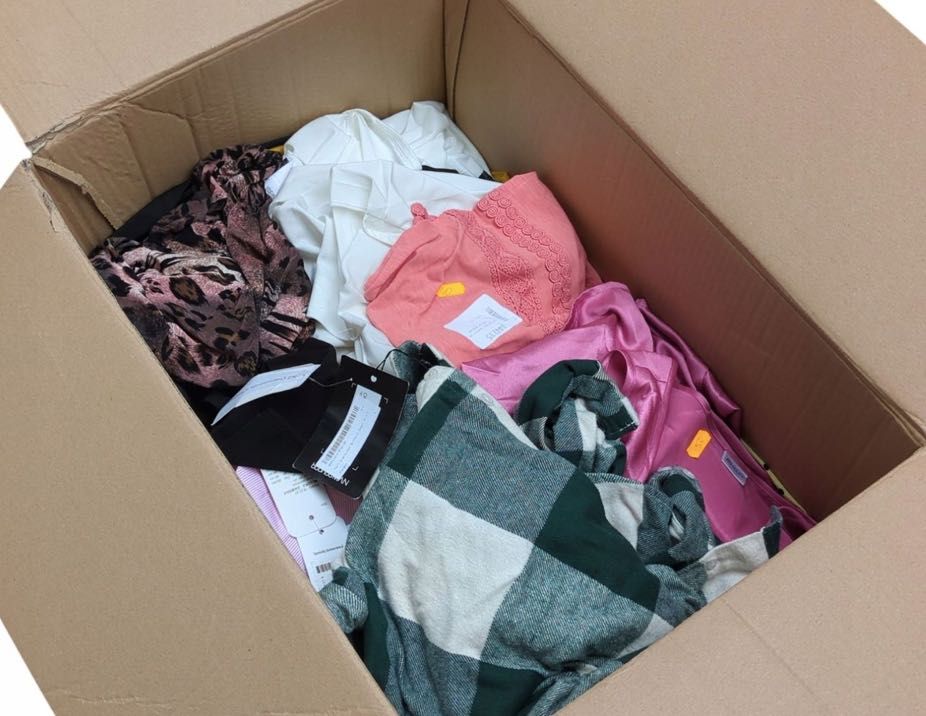 Odzież używana ubrania ciuchy secondhand lumpeks ZADBANE 1 gatunek