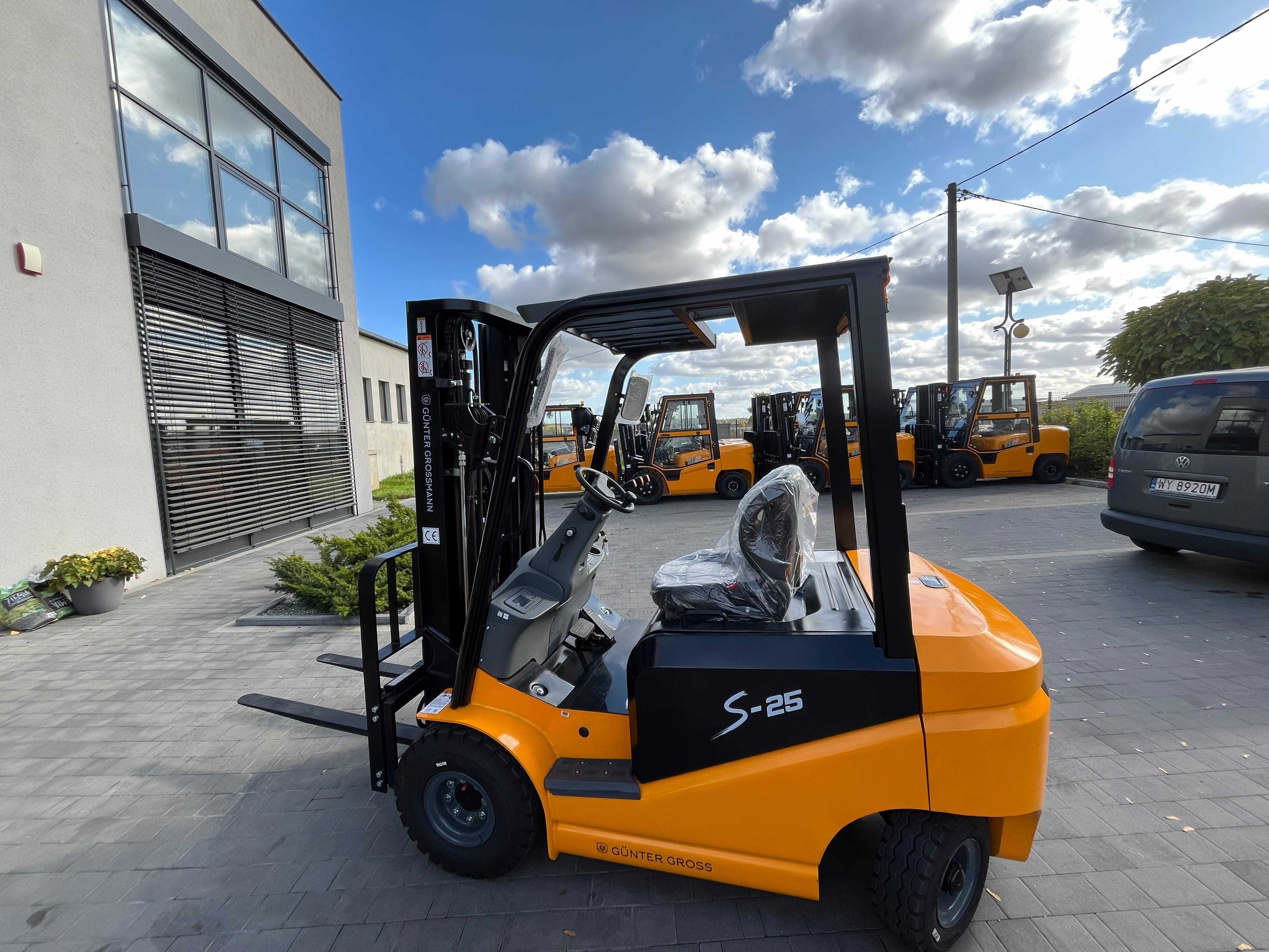 Nowy elektryczny wózek widłowy Gunter Grossmann S25. 2,5T - triplex