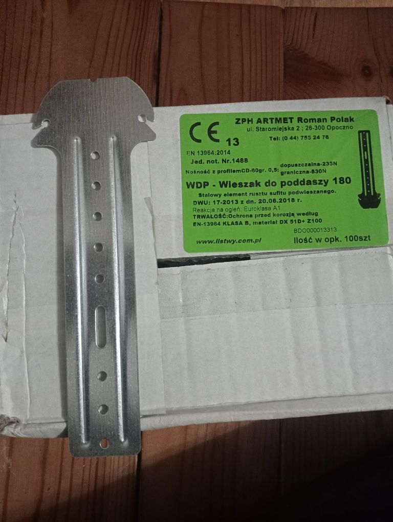 Wieszak do poddaszy 18cm 300szt 0.60 gr sztuka