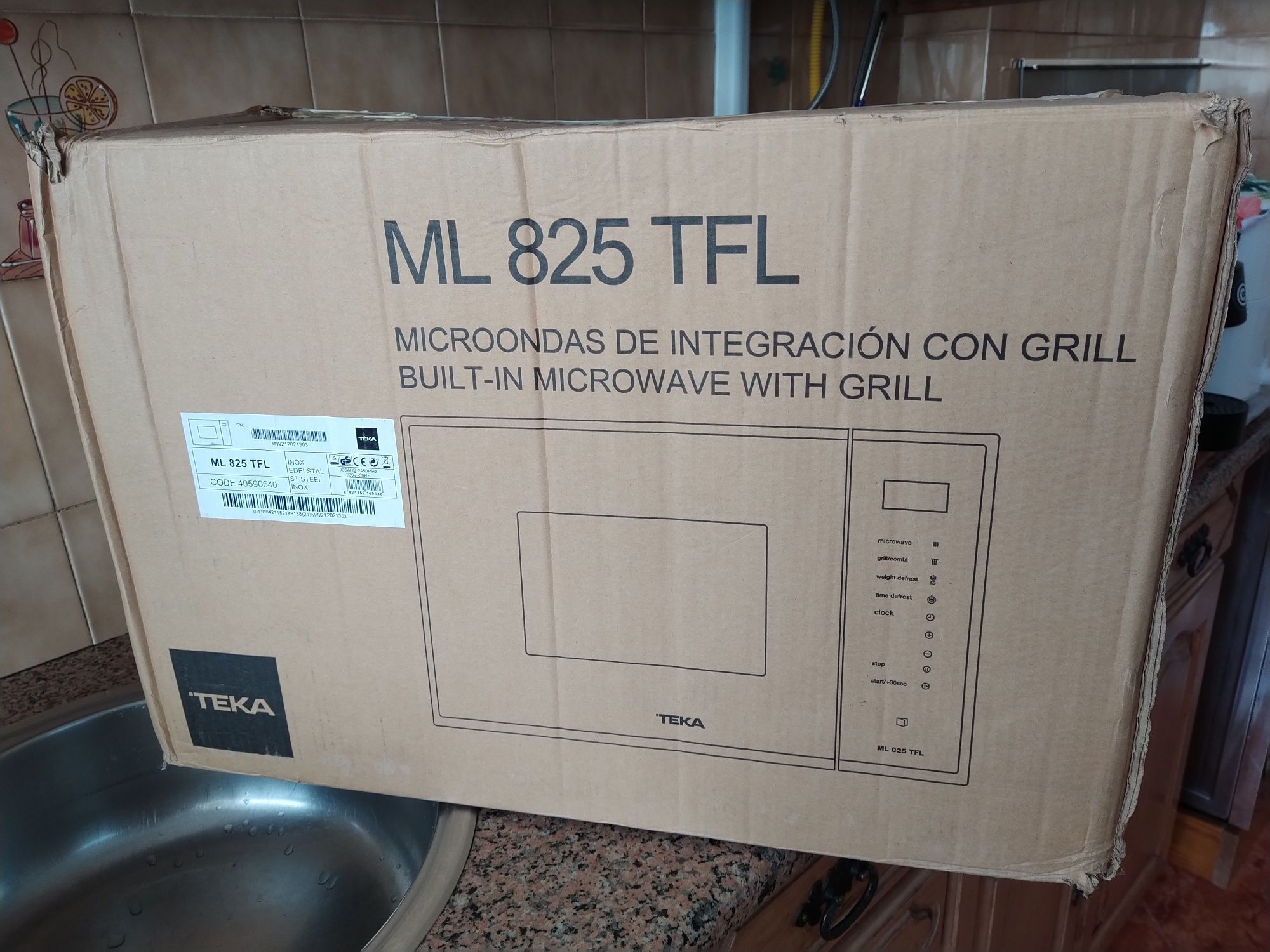 Micro-ondas com grill Teka ML 825 TFL, apartamento cozinha casa quarto