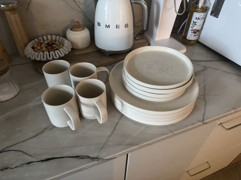 Serwis obiadowy dla 4 osob