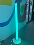 Lampa stojąca RGB zmieniająca kolory, z pilotem