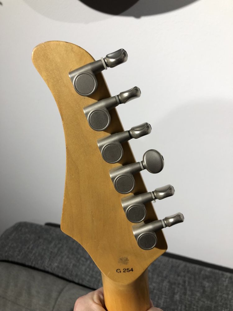 Cort G254 WS gitara elektryczna tremolo HSS typu stratocaster strat ST