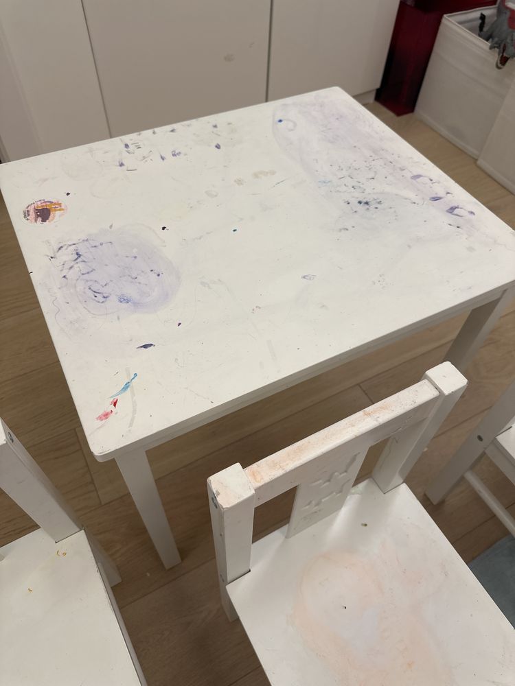 Stolik i 3 krzesełka IKEA Kritter