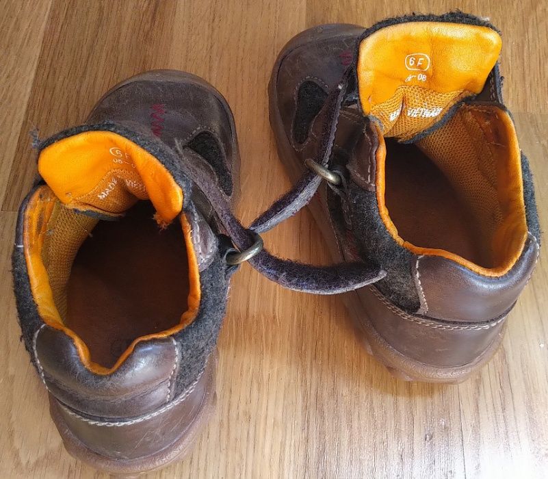 Кожаные детские ботинки Clarks. Размер 23 (6)
