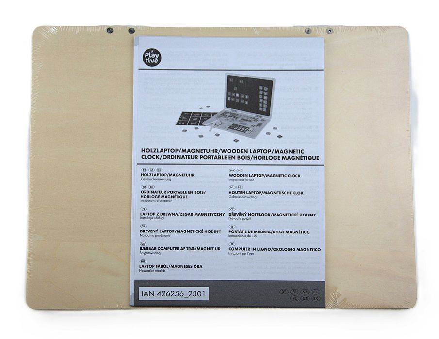 Drewniany laptop edukacyjny dla dzieci, tablica magnetyczna, Playtive.