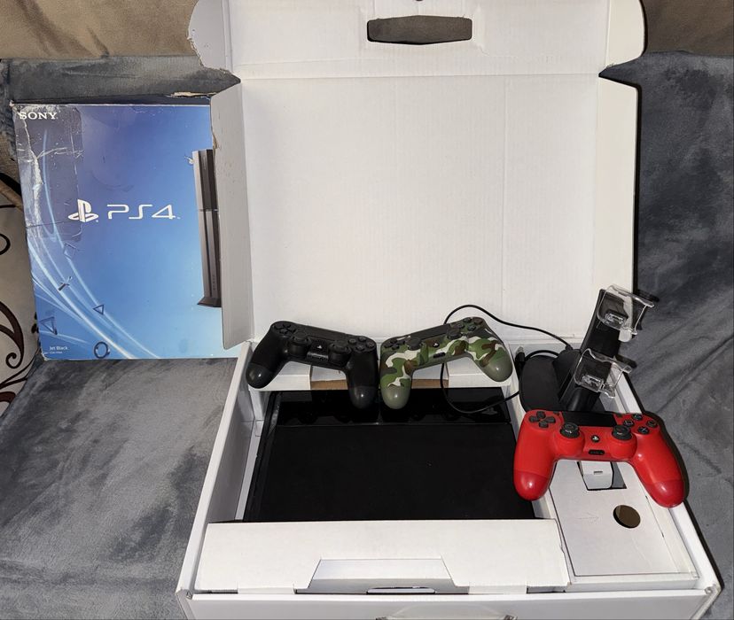 Play Station 4, 500gb + все что для игры