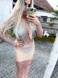Zdobiona maxi sukienka sherri hill kamienie