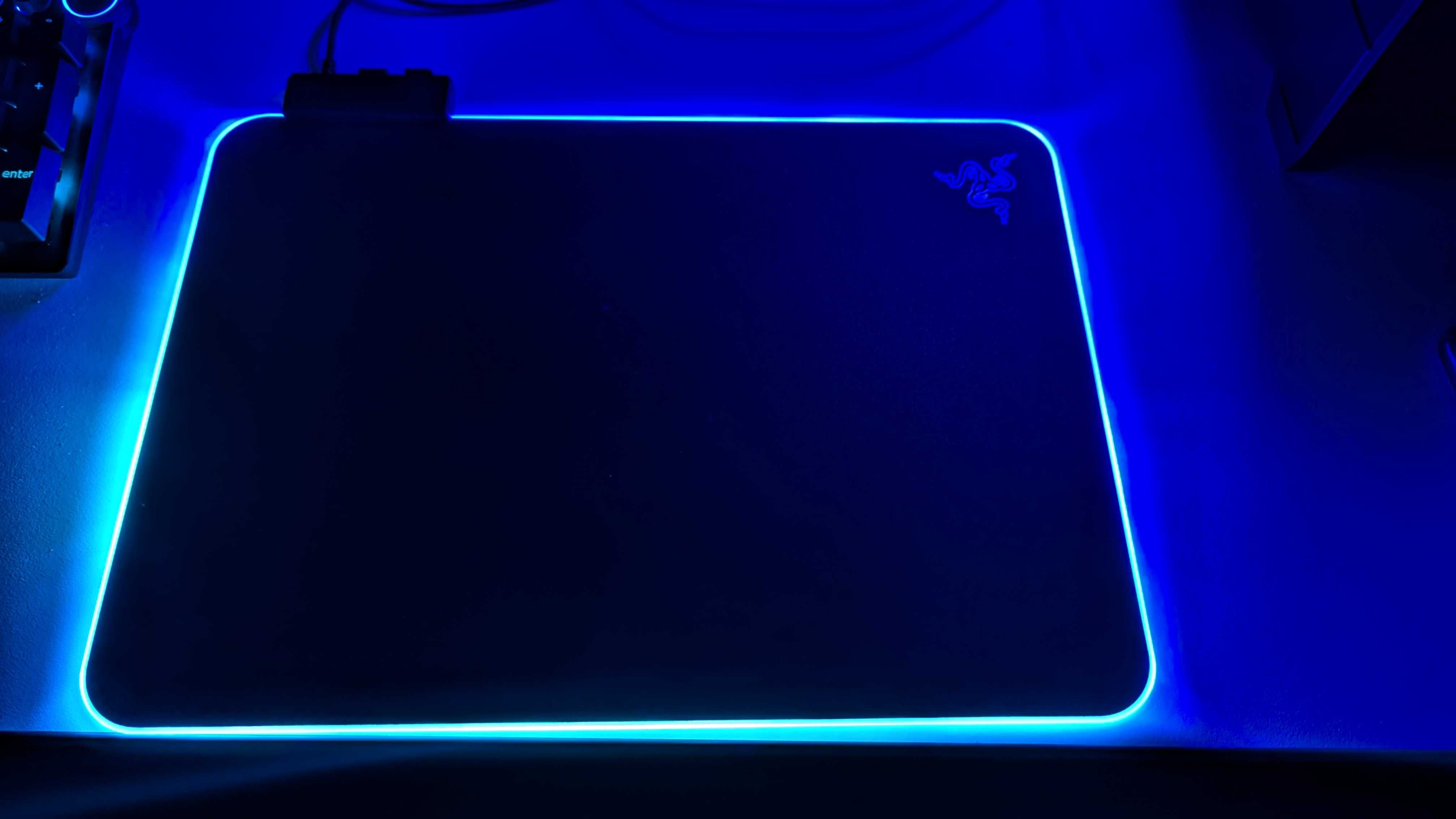 Podkładka pod mysz Razer Firefly V2 Chroma