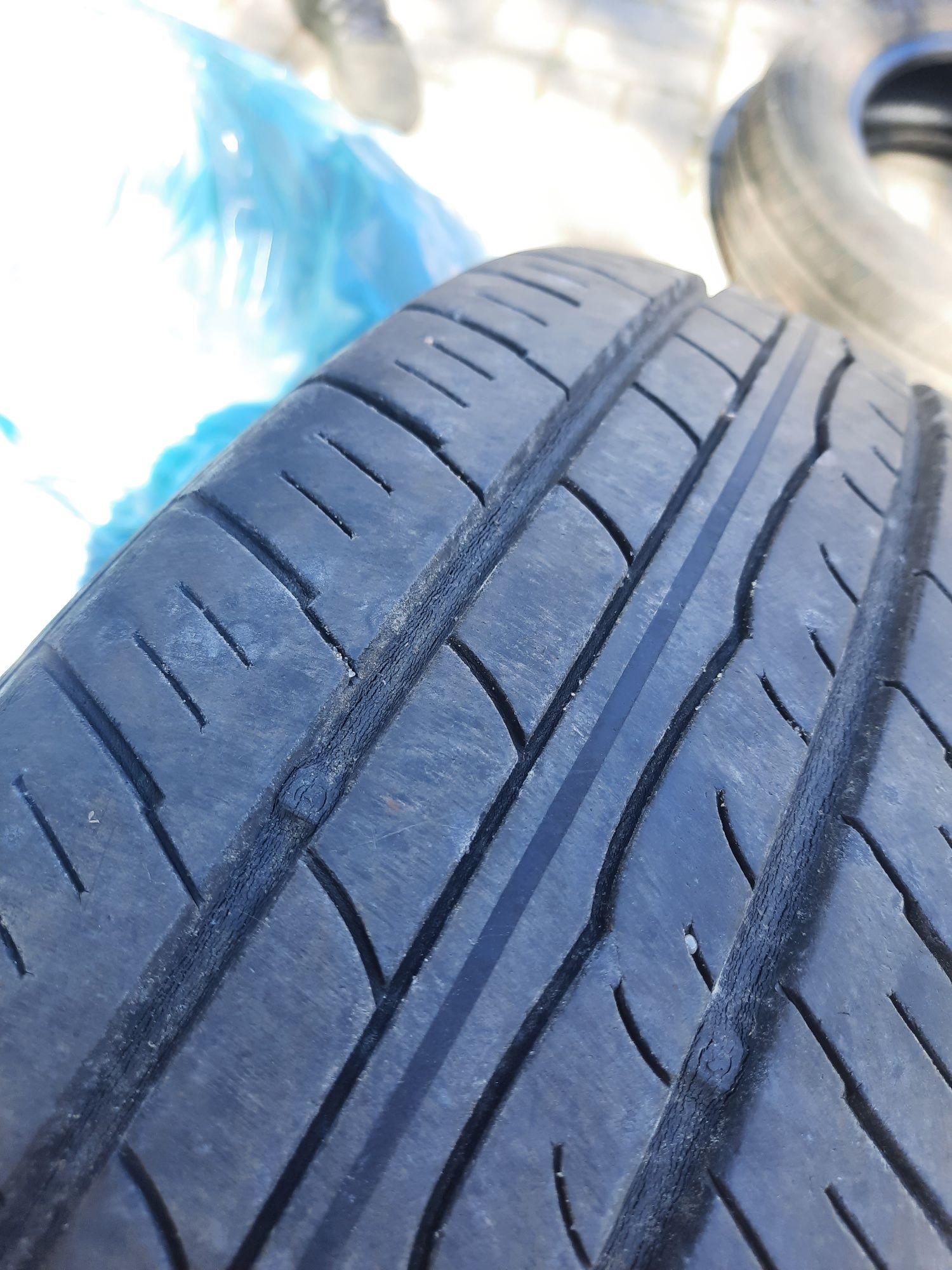 Komplet opon letnich Dunlop 175/65 R15