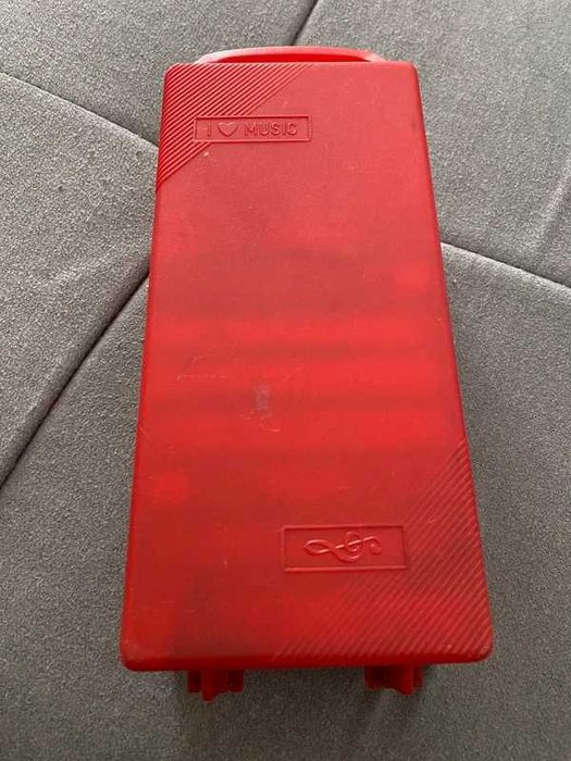 Lote 8 Cassetes + Estojo Vermelho Vintage – Música Portuguesa/Variada