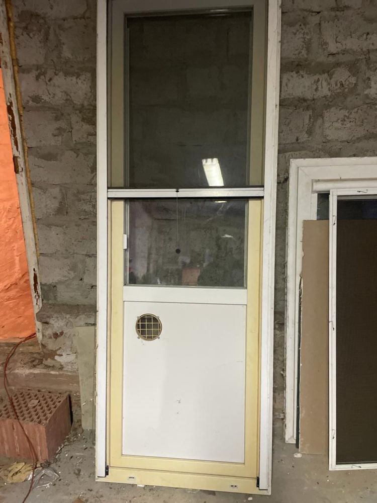 Okno pcv balkon plus moskitiera