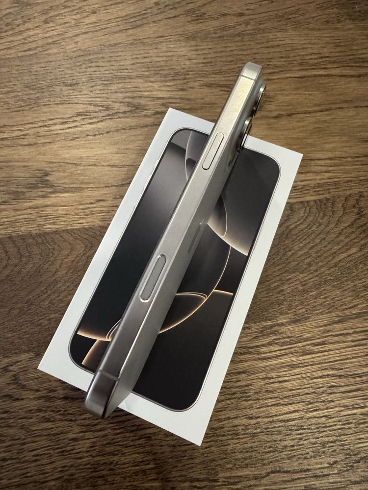 iPhone 16 Pro Max, Natural Titanium 256gb