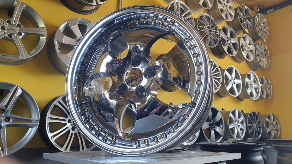 Felgi Aluminiowe 5x100 8Jx17 ET32 DOTZ Las Vegas