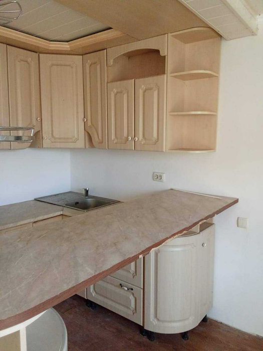 Продам землю з будинком в  с. Байківці