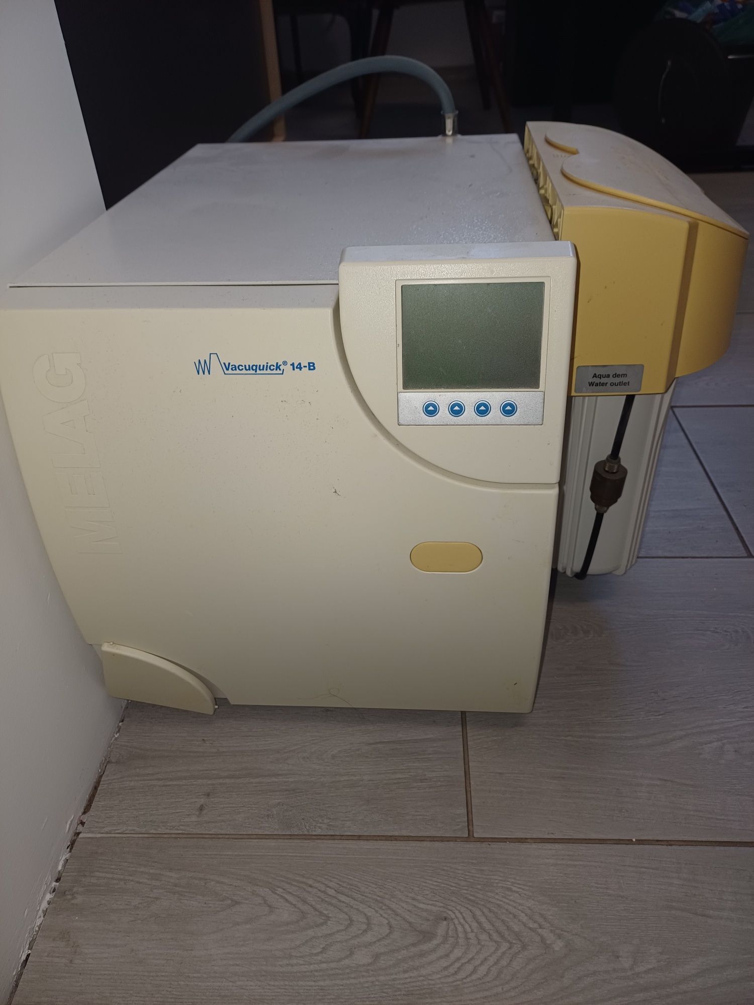 Autoklaw Melag Vacuquick 14-B