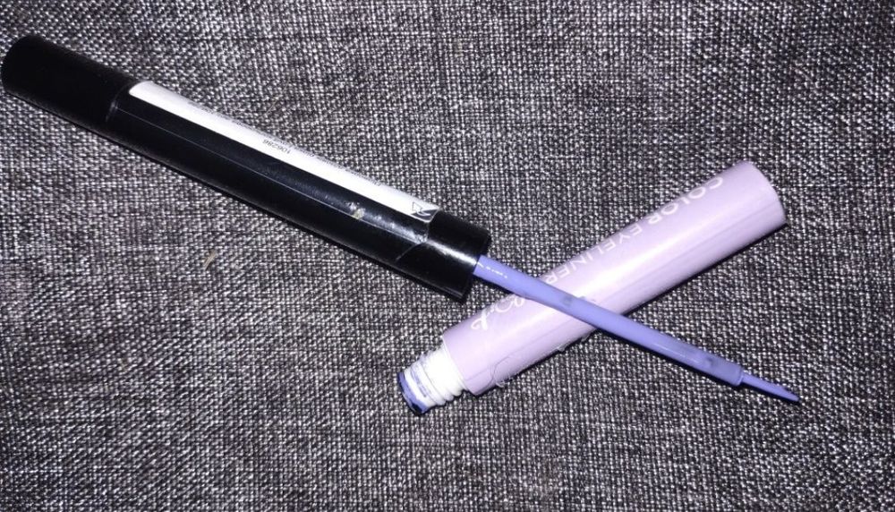 Підводка для очей нова