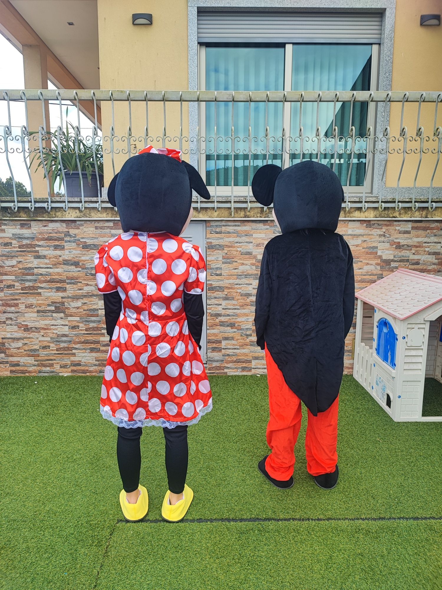 Mascote Mickey e Minnie Mouse