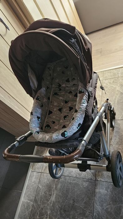 Sprzedam wózek dzieciecy.