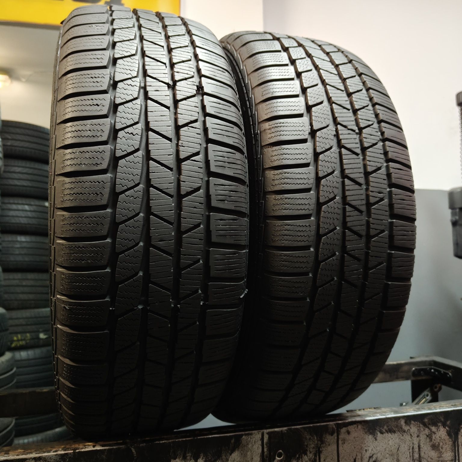 215/60/16 Sprzedam parę opon całorocznych Continental