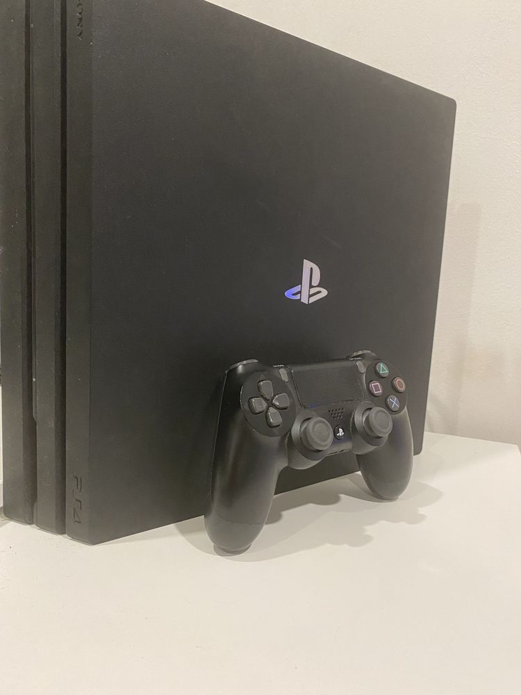 Ps4 Pro 1TB + Comando