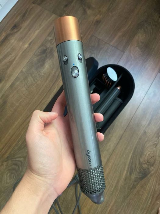 Dyson HS05 Airwrap продаю