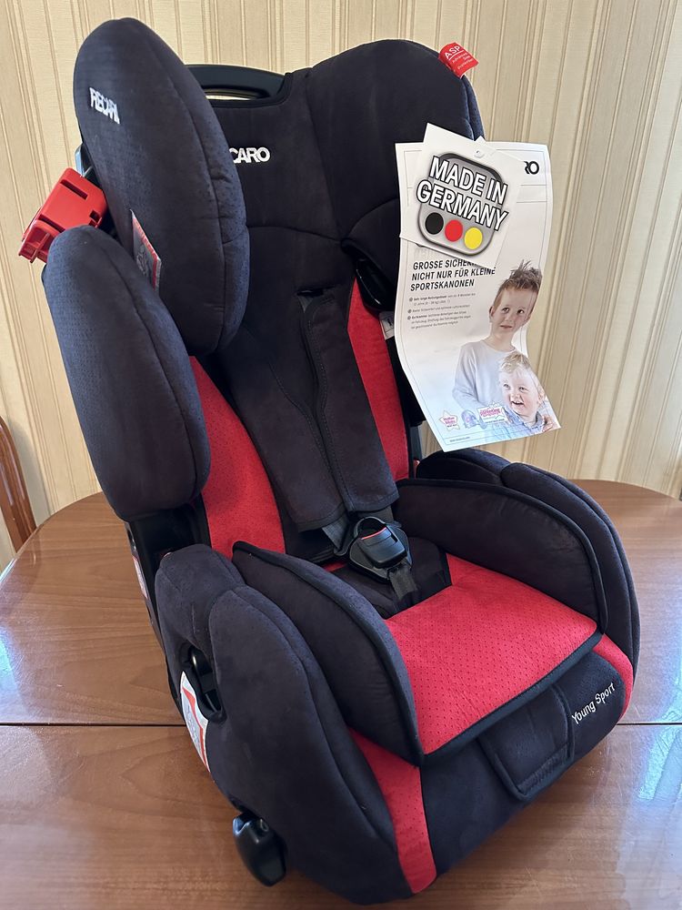 Recaro Young Sport / Дитяче автокрісло