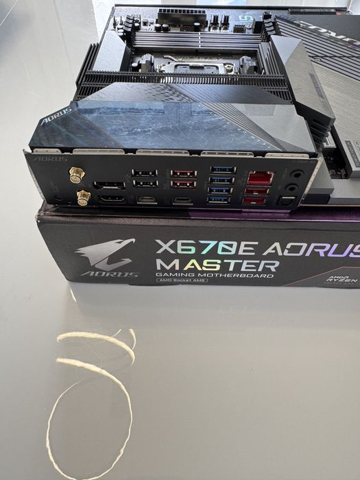 Płyta główna Gigabyte X670E Aorus Master (wada)