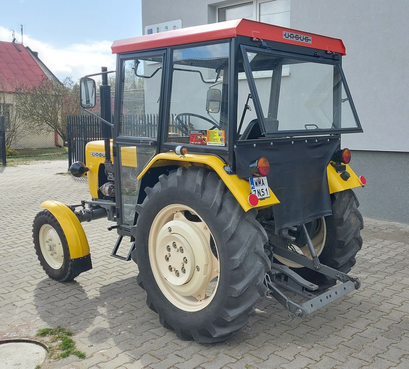 Ursus C330 z kabiną ciągnik traktor c-330