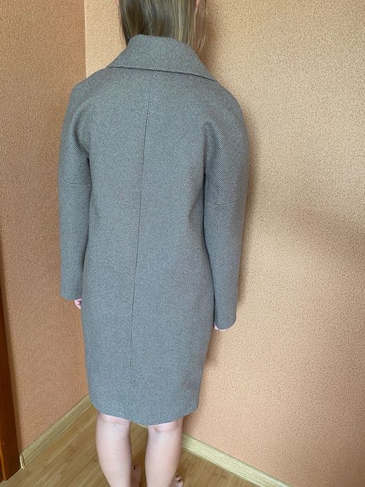 Пальто для дівчинки