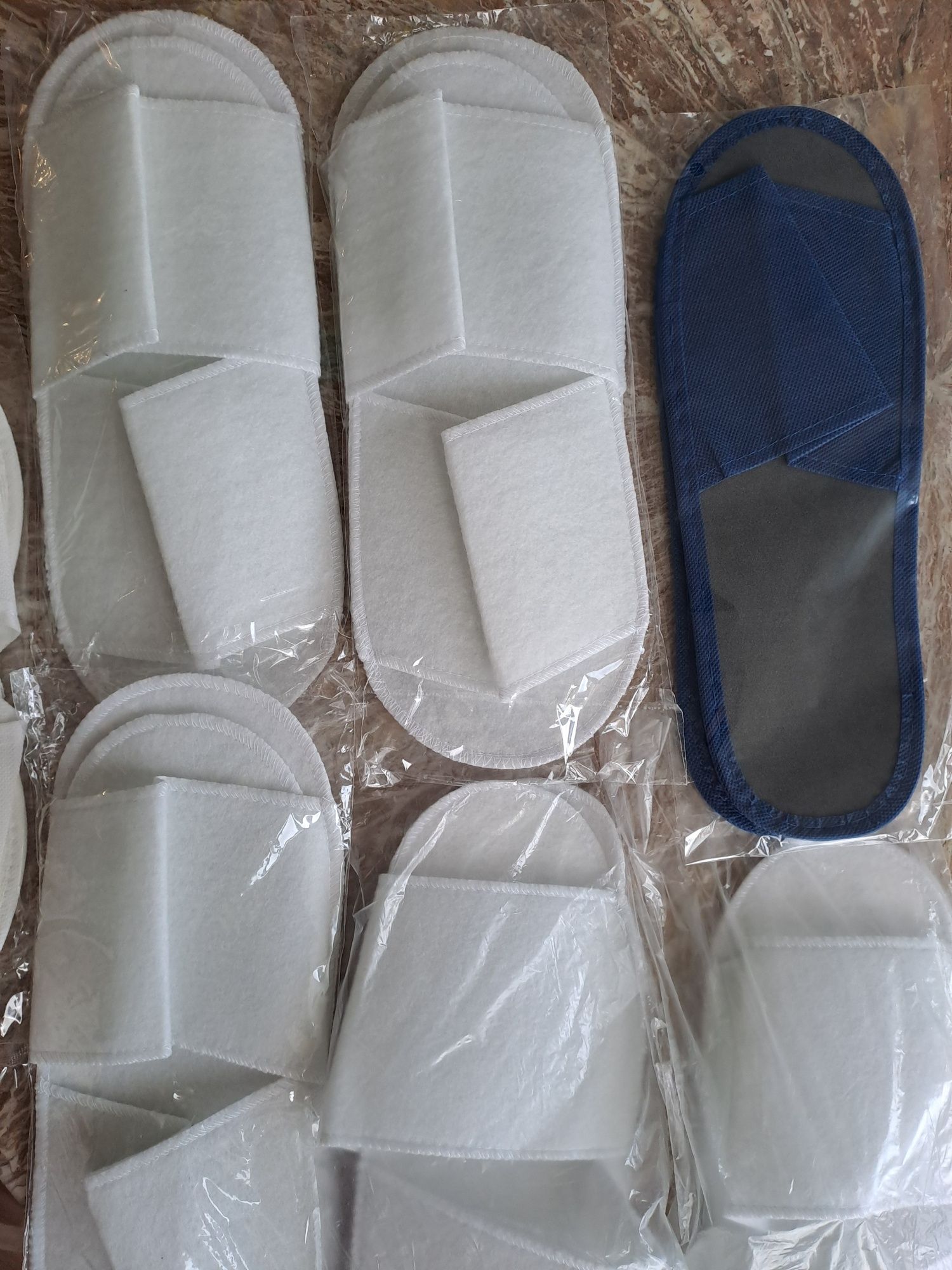 Капці готельні, в поїздку. Набір з 10 шт. Продам.