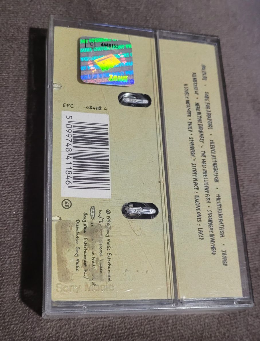 Three Fish (Robbi Robb, Jeff Ament, Richard Stuverud) kaseta magnetofo