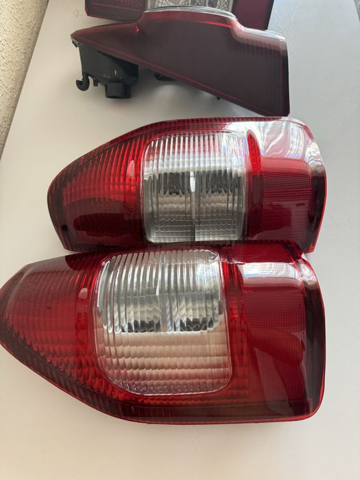 Стопи на авто Isuz D max nisan Navara D40 D22 нісанн навар ісузу д мак