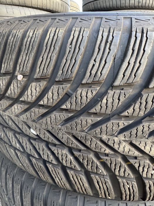 Шини зимові 255/50/19 Nokian