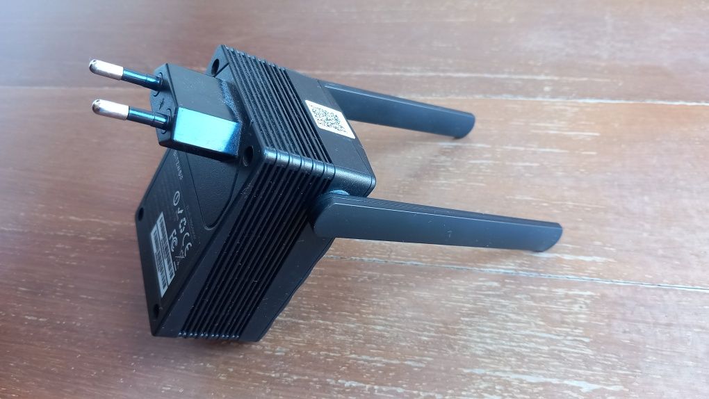 Repetidor / Extensor de sinal de Wifi